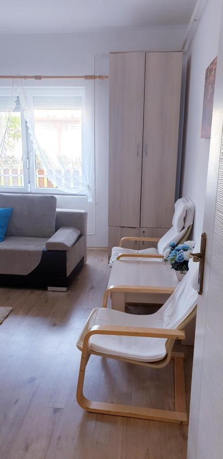 Napfény Apartmanház Balatonberény Extérieur photo